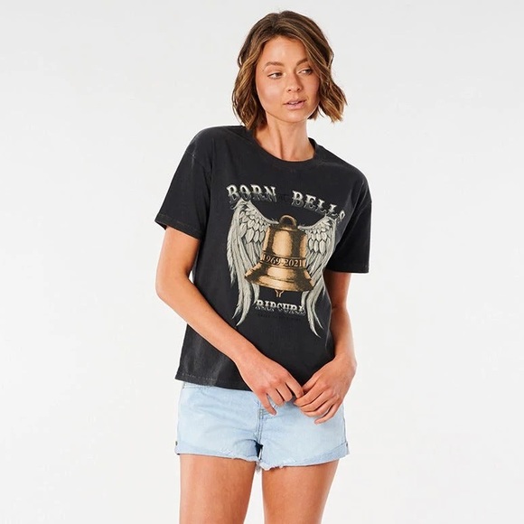 🔆RIP CURL🔆 BORN AT BELLS TEE 2021 SHORT SLEEVE - Picture 3 of 10